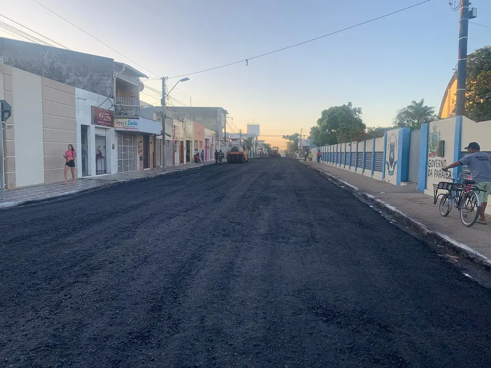 Vereador Maurílio celebra início da Pavimentação Asfáltica na Rua Caetano Dantas, fruto da Indicação N° 0180/2023