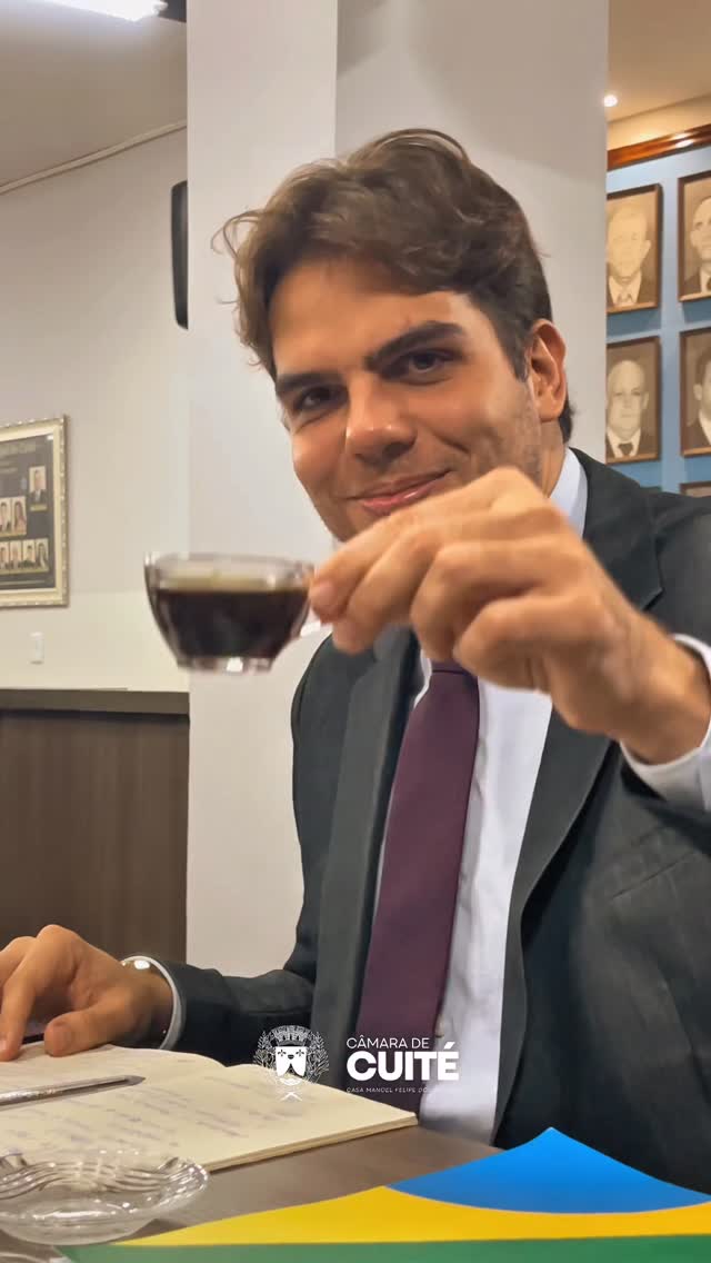 🗓️ Semanalmente, vereadores e vereadoras se reúnem para apreciar e votar proposituras ...